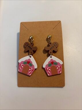 Fashion Jewelry Pink Gingerbread House & Brown Gingerbread Man Dangle Earrings
